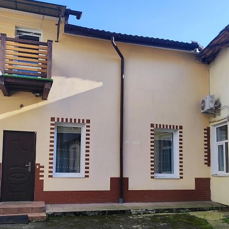 Затишні Апартаменти Львів Ближній Центр Lviv Eksteriør bilde